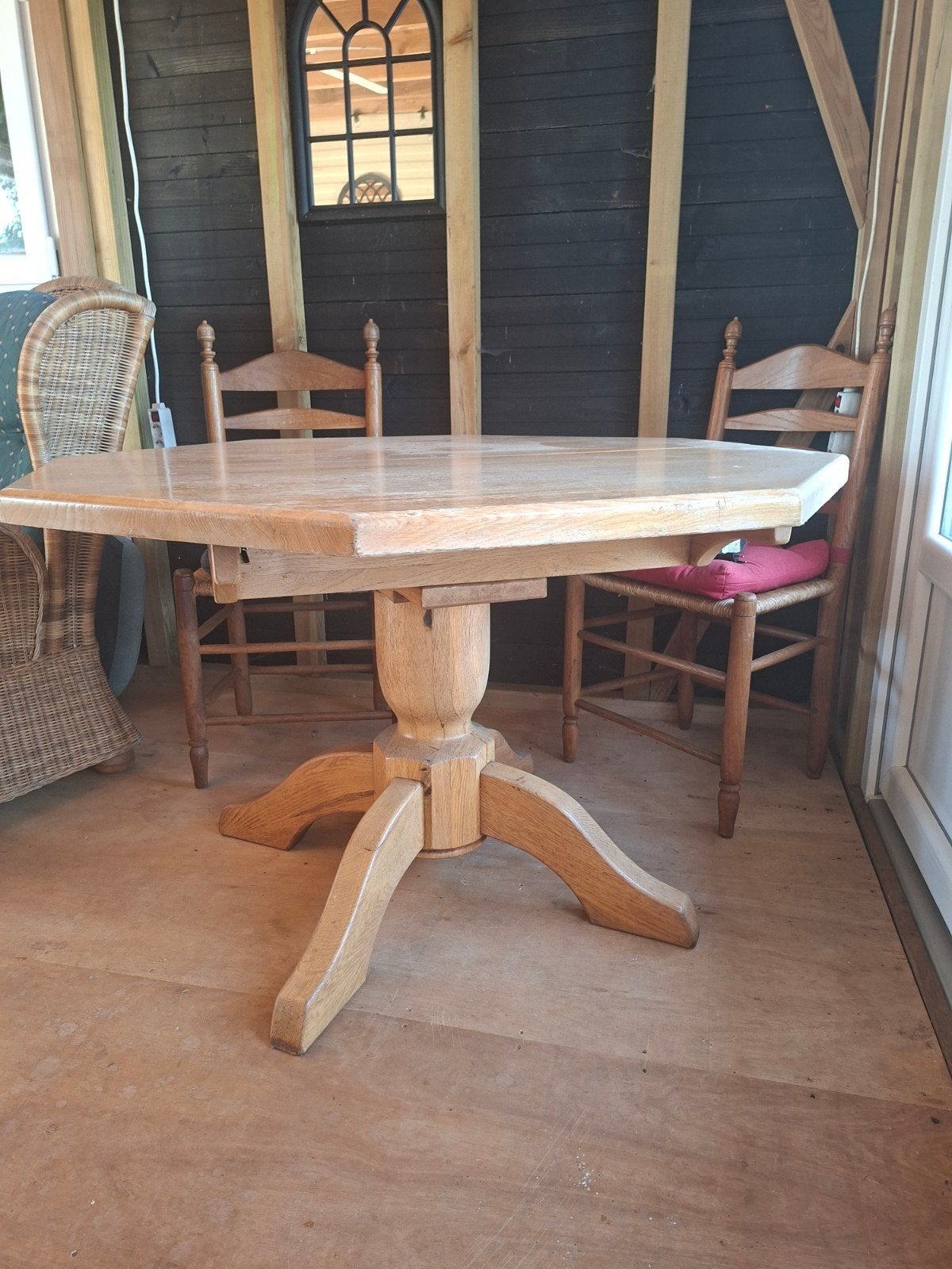 Stevige licht eikenhouten uitschuifbare tafel, Ophalen, Gebruikt, 100 tot 150 cm, Eikenhout
