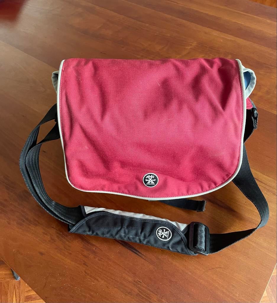 Crumpler Fototas met Draagband en Vakverdelers, Ophalen of Verzenden, Gebruikt, Schoudertas, Crumpler