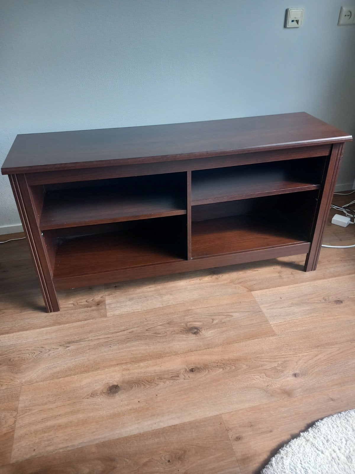 IKEA BRUSALI tv-meubel - 120x36x62 cm - Nette staat, Huis en Inrichting, Ophalen, 100 tot 150 cm, Zo goed als nieuw, Minder dan 100 cm