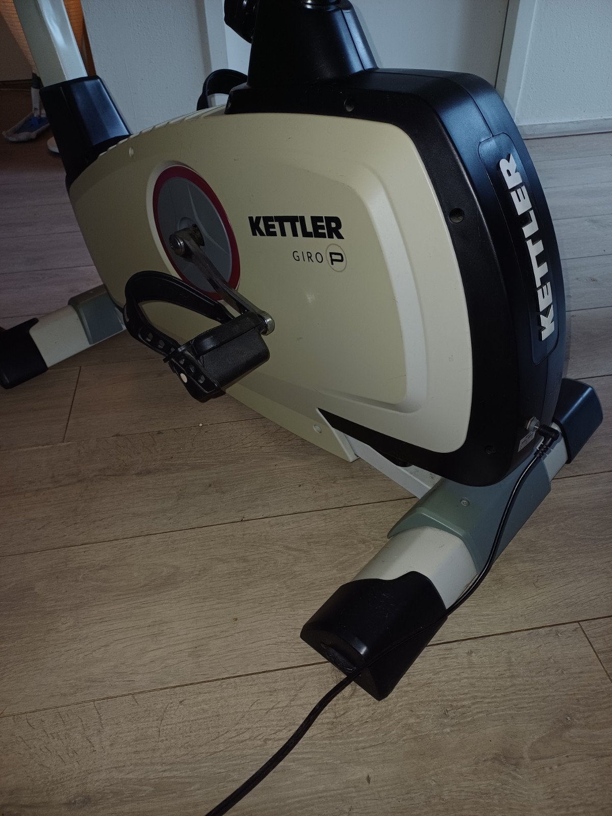 Kettler Giro P Hometrainer - Zo goed als nieuw, Ophalen, Zo goed als nieuw, Metaal, Benen