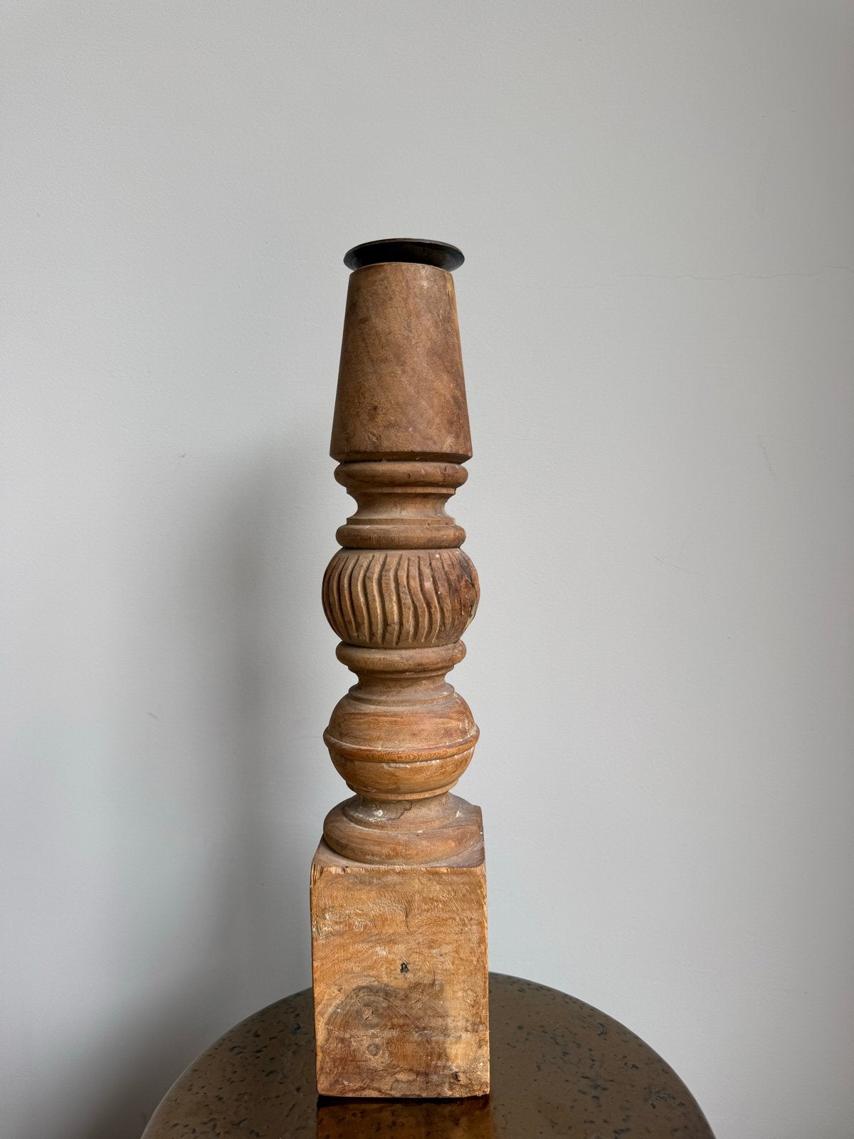 Unieke robuuste oude houten pilaar - 43 cm hoog, Ophalen of Verzenden