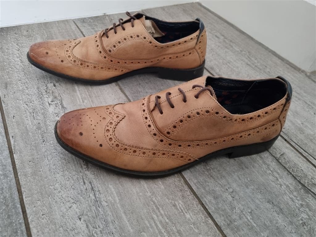 Goodwin Smith schoenen maat 9 = 43, Bruin, Ophalen of Verzenden, Gedragen, Veterschoenen