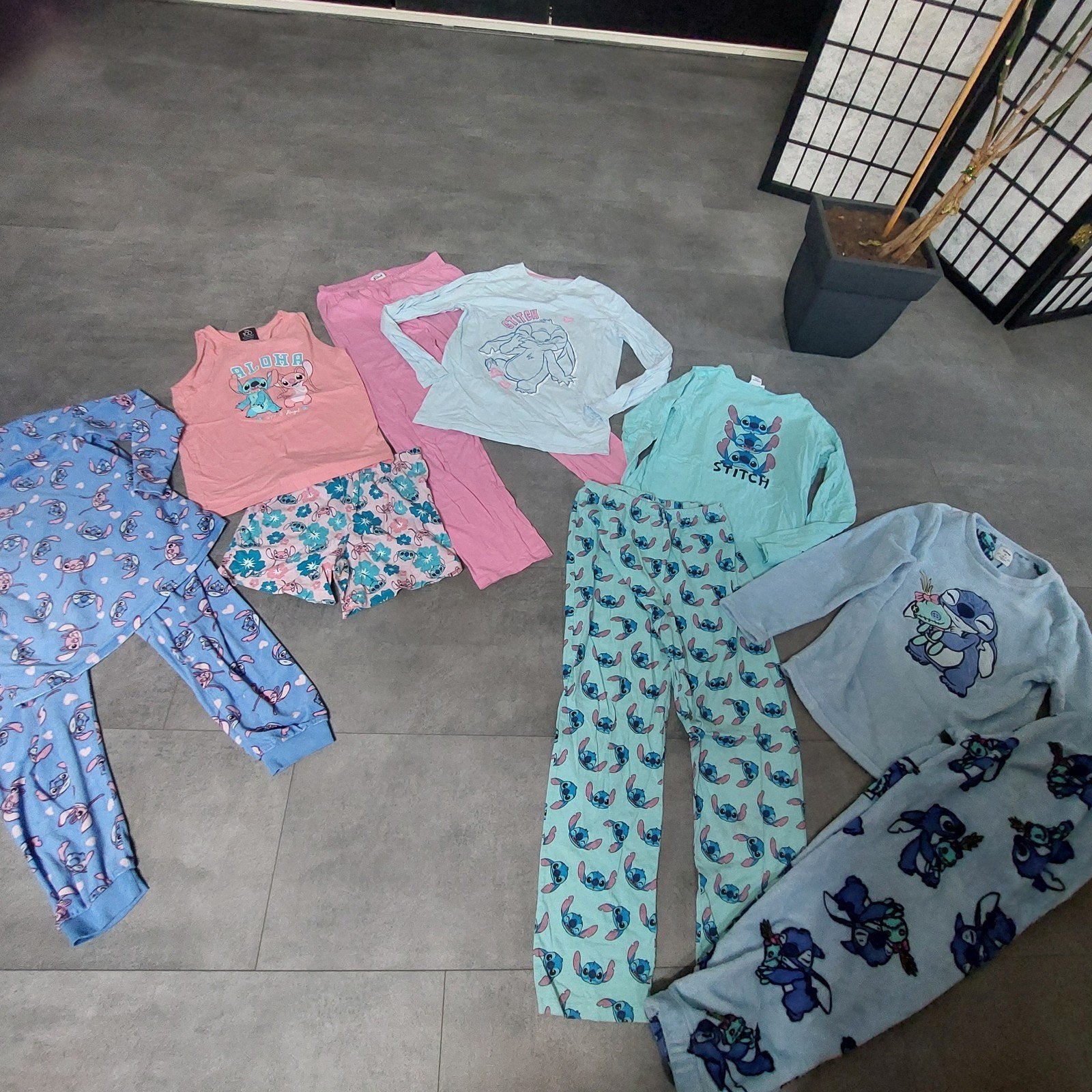 stitch pyjama's 152,158/164/170 pakket pyjama's, Kinderen en Baby's, Kinderkleding | Kinder-kledingpakketten, Ophalen