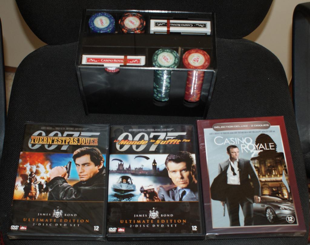BOX 42 DVD's + Pokerset, 007 Ultimate Casino Edition **NEW**, Boxset, Actie, Ophalen of Verzenden, Nieuw in verpakking
