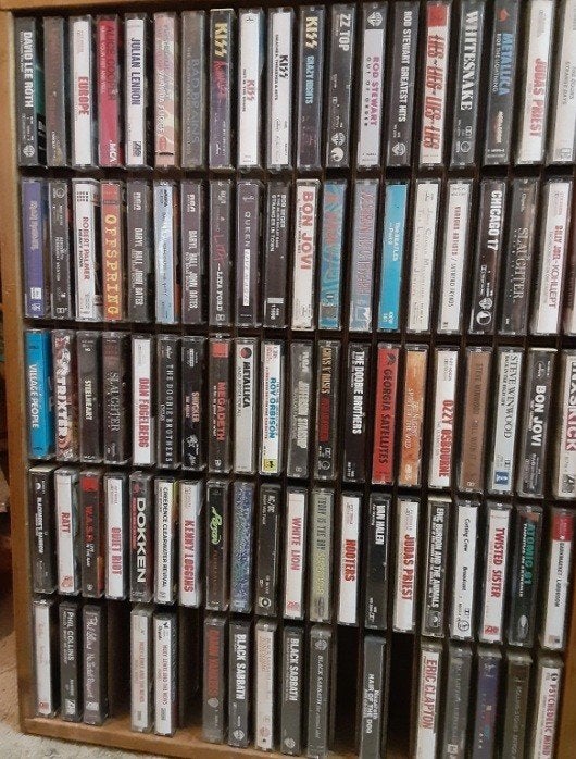 Ik koop graag jouw metal/(hard)rock TAPE/LP/CD verzameling., Cd's en Dvd's, Cassettebandjes, Gebruikt, Rock en Metal, 26 bandjes of meer