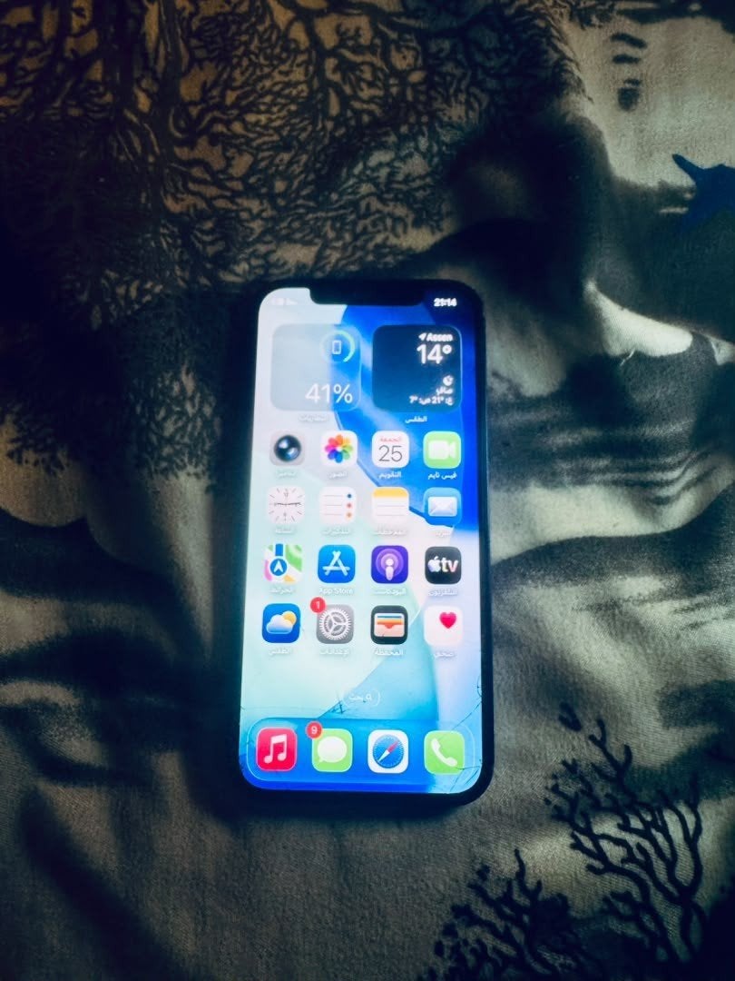 Foto 3 van iPhone 12 -   64  Uitstekende staat met extra nieuwe batteri