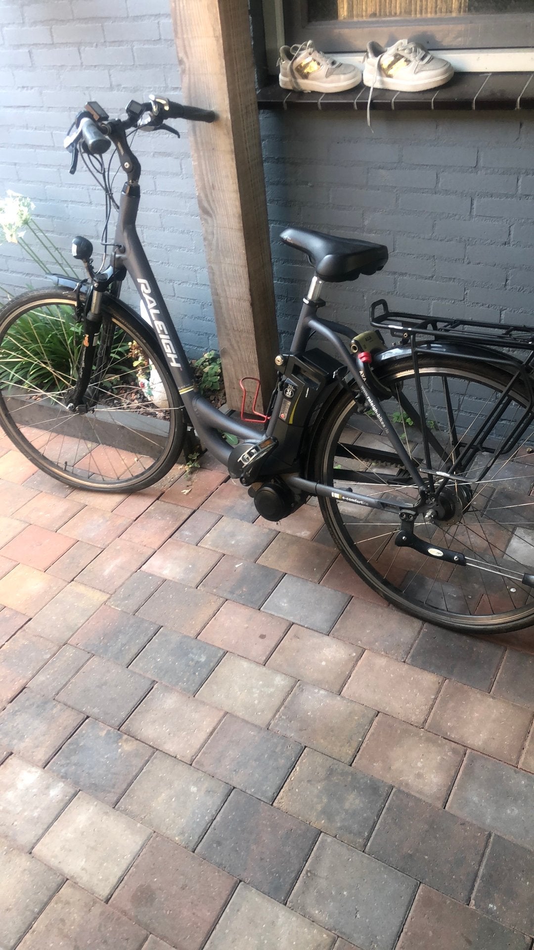 Leuke electric fiets mag voor leuke prijsje weg !!, Ophalen, Zo goed als nieuw, Overige merken