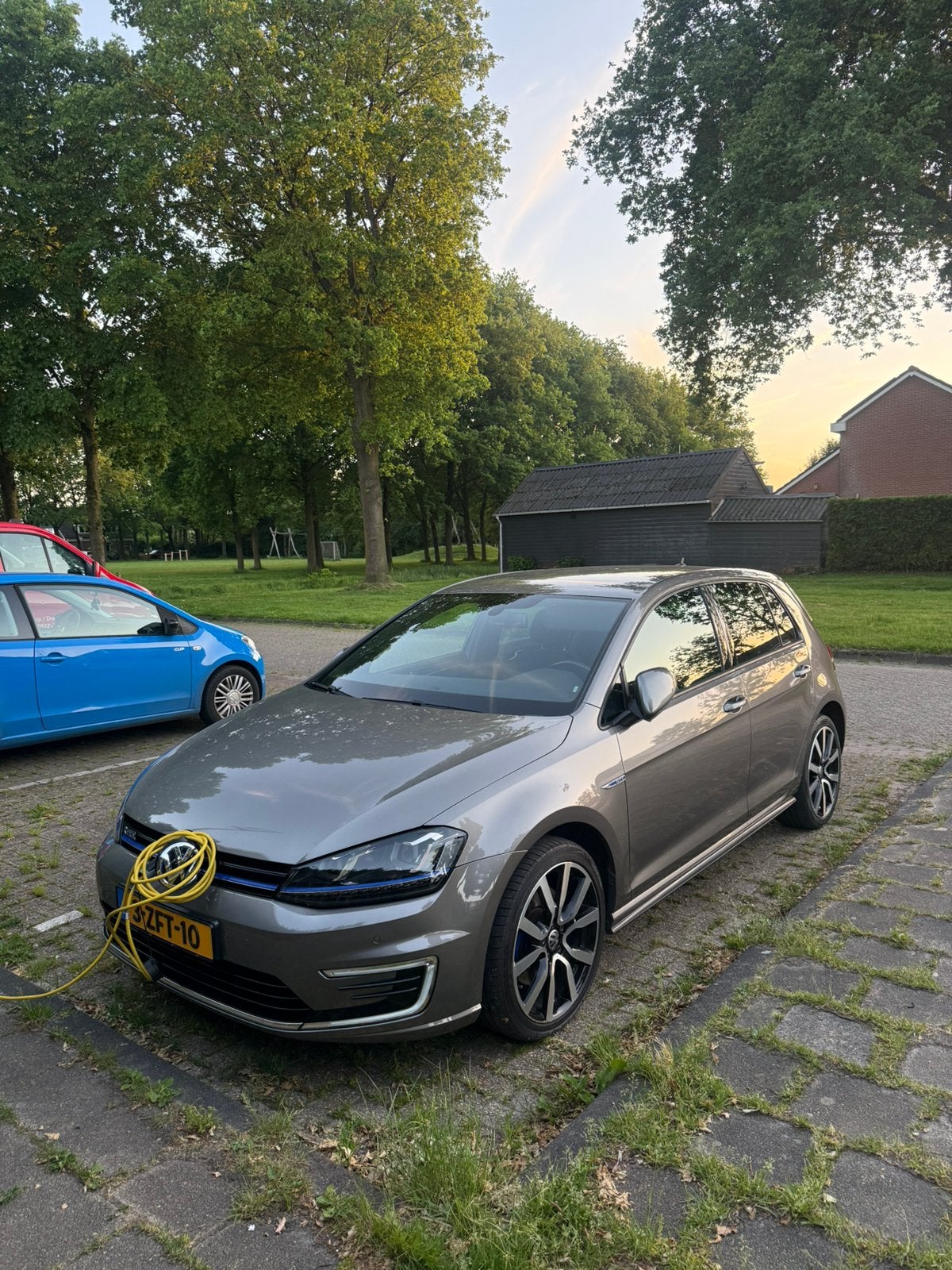 Volkswagen Golf 7 GTE NIEUWE ACCU, Stof, Zwart, 4 cilinders, Bluetooth