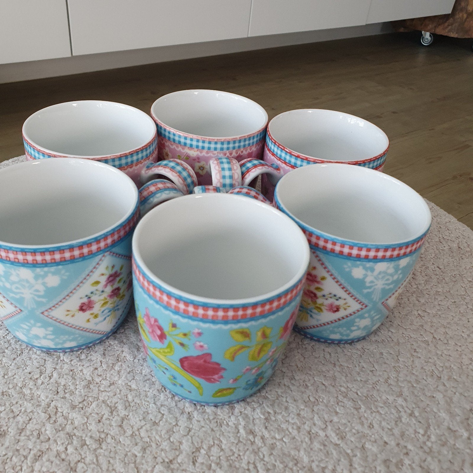 6 super mooie PiP Studio mokken, 3 roze en 3 blauwe., Ophalen, Zo goed als nieuw, Overige stijlen, Kop(pen) en/of Schotel(s)