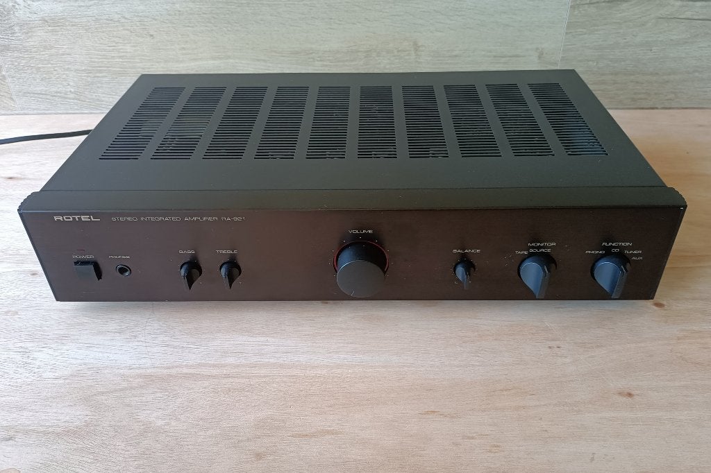Rotel RA-921 geïntegreerde stereo versterker, Overige merken, Gebruikt, Ophalen of Verzenden, Minder dan 60 watt