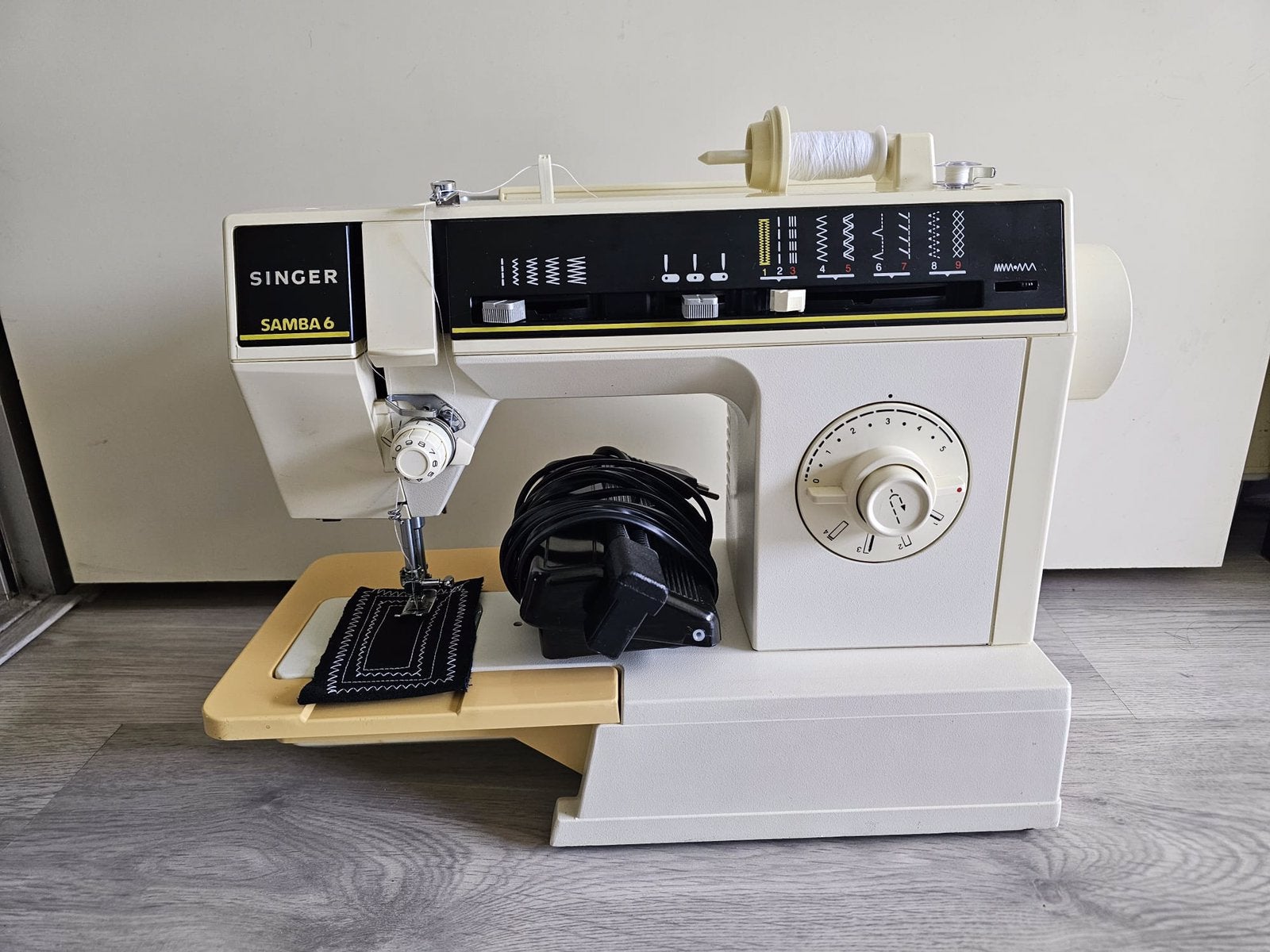 Naaimachine Singer, Ophalen, Zo goed als nieuw, Naaimachine, Singer