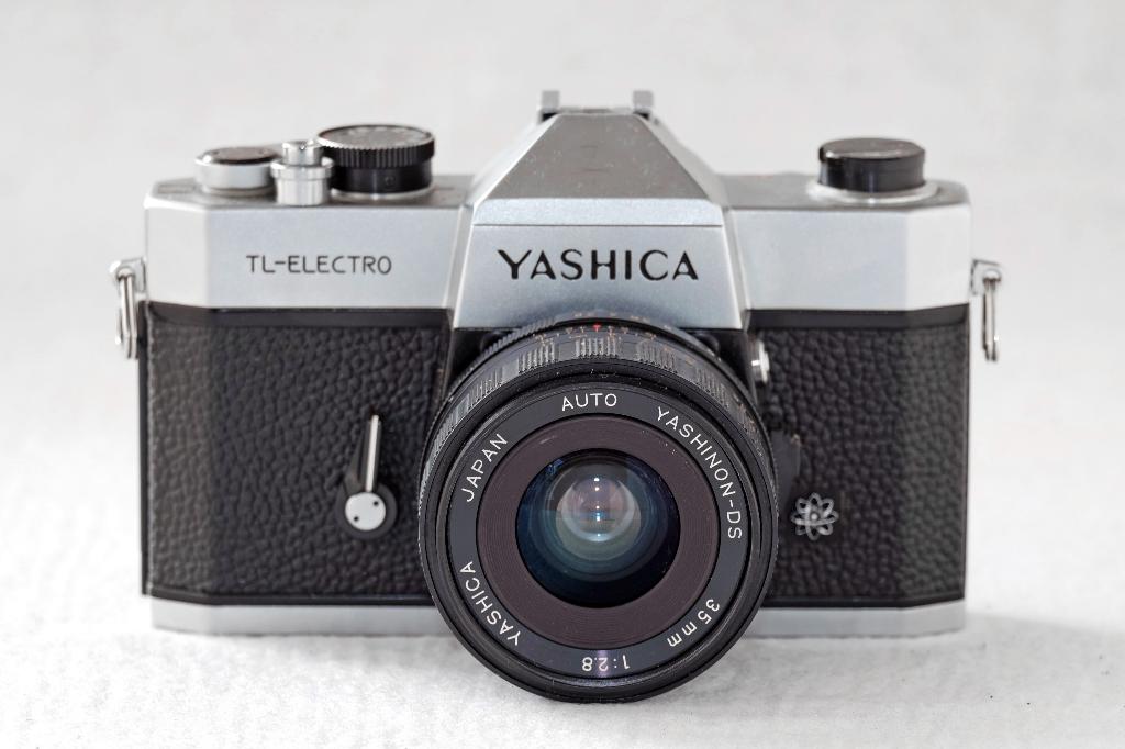 Yashica DS 35mm f/2.8 (M42) + Yashica Electro TL, Ophalen of Verzenden, Gebruikt, Compact, Overige Merken