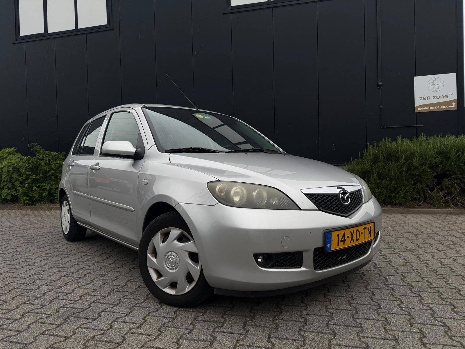 Mazda 2 1.4 Touring (INLEVEREN MET JAAR APK ), Auto's, 4 cilinders, Origineel Nederlands, Bedrijf, Euro 4