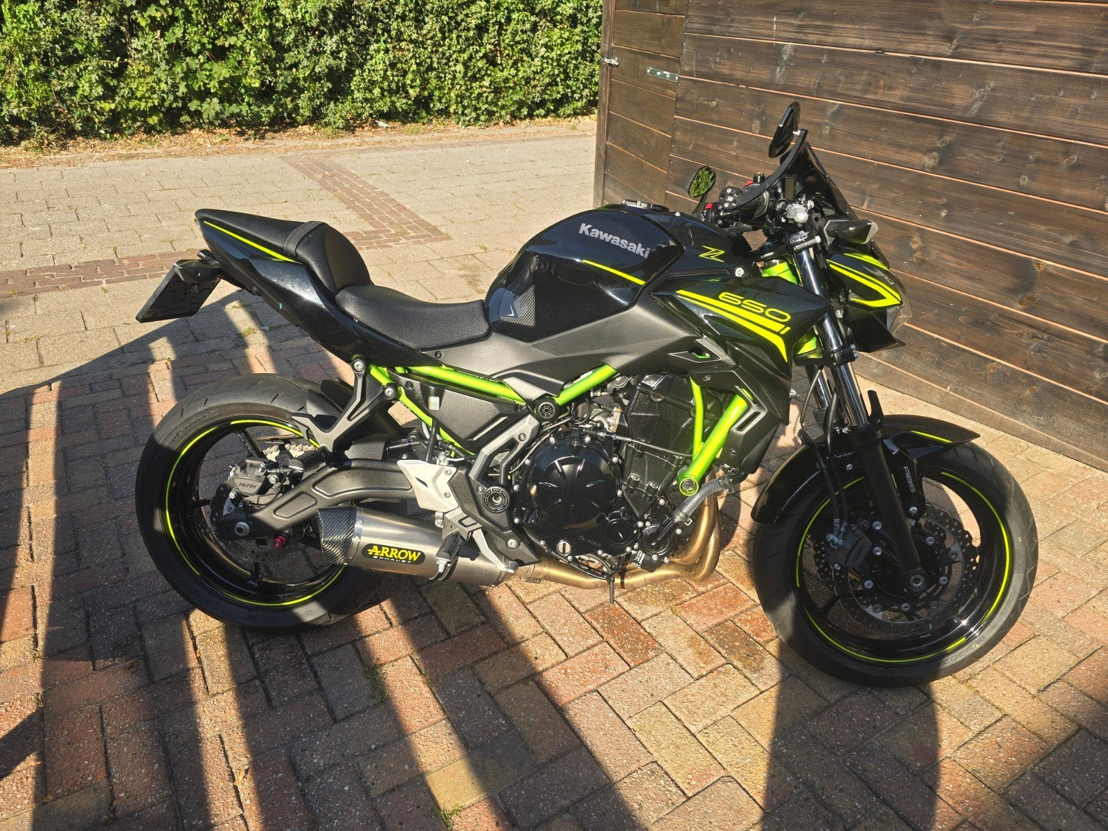 Kawasaki Z650 2020 - Sportieve Naked Bike met Arrow uitlaat, Motoren, 2 cilinders, Occasion, Particulier, Meer dan 35 kW