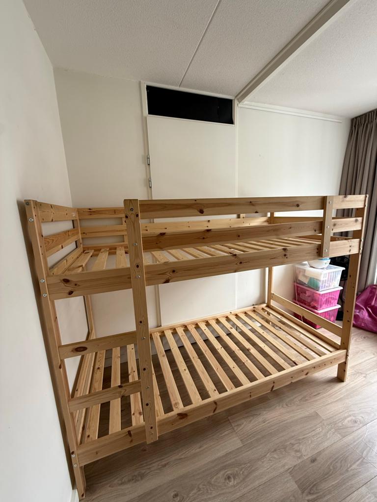 Ikea Mydal stapelbed - massief grenen, Huis en Inrichting, Ophalen, Gebruikt, 90 cm, 160 tot 180 cm