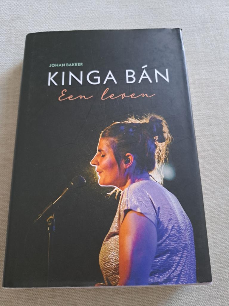 Kinga Bán: Een leven - Biografie van Johan Bakker, Boeken, Ophalen of Verzenden, Zo goed als nieuw, Johan Bakker, Religie