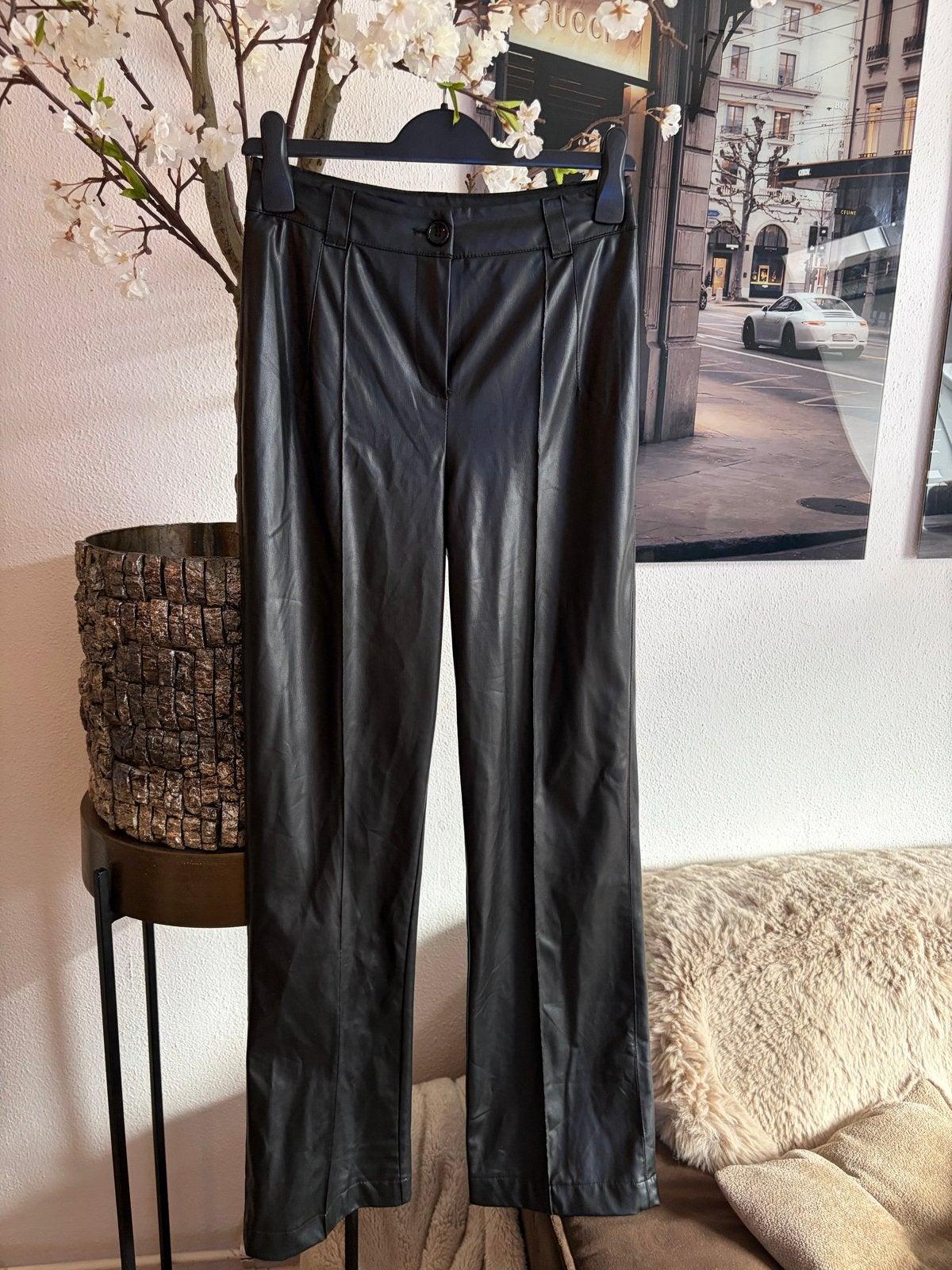 Zwarte leren broek van ambika - Maat S, Kleding | Dames, Zwart, Ophalen of Verzenden, Zo goed als nieuw, Maat 36 (S)