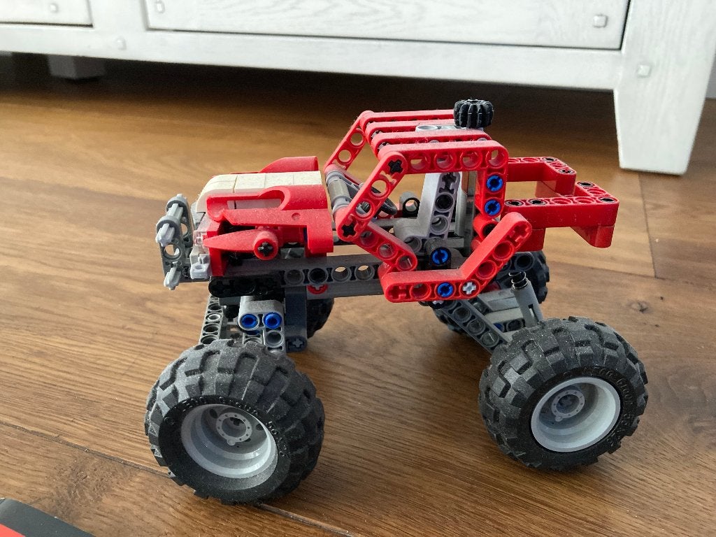 Aangeboden LEGO Technic Rally Truck - 8261, Kinderen en Baby's, Speelgoed | Duplo en Lego, Ophalen, Lego, Compleet, Zo goed als nieuw