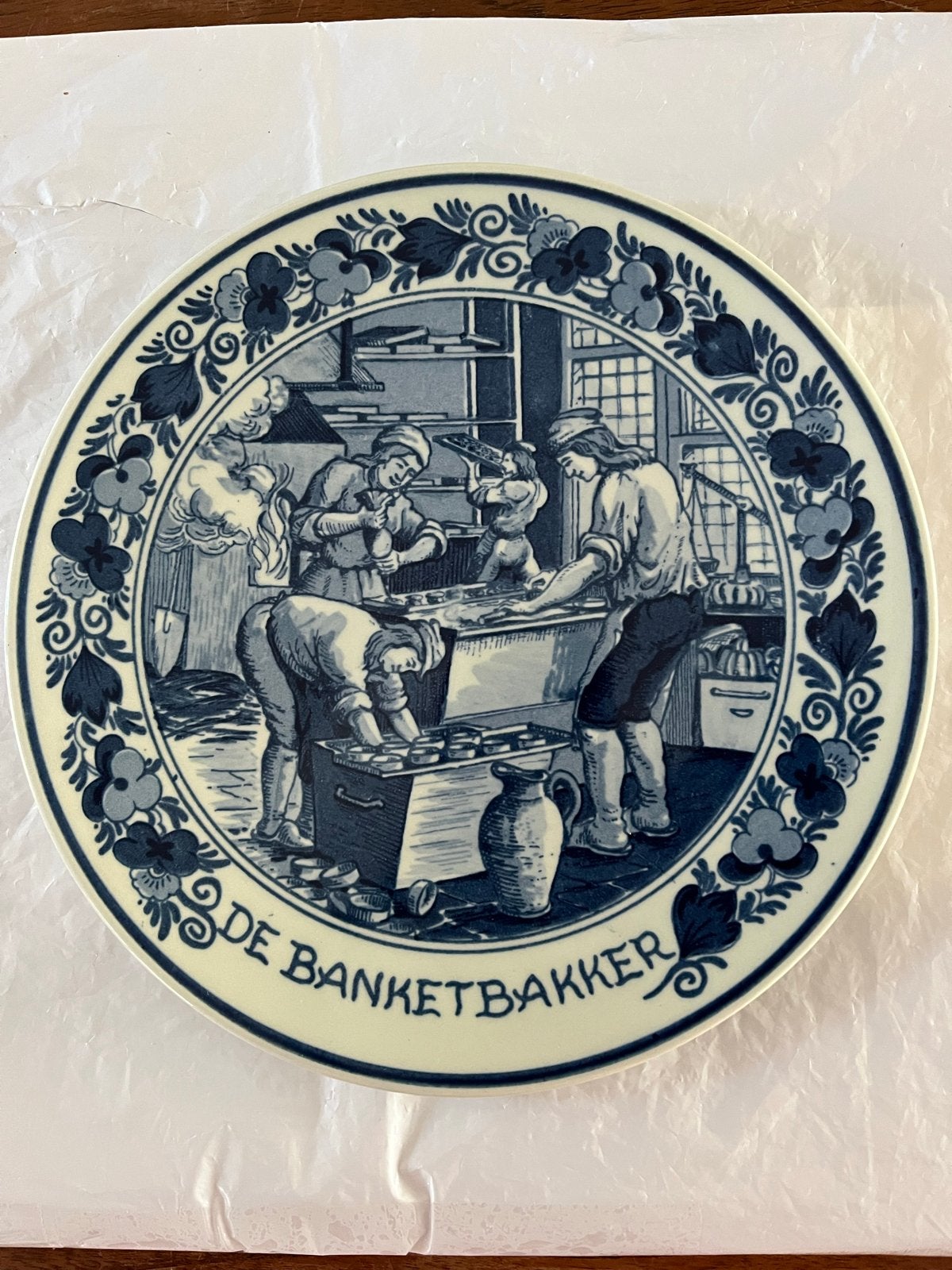 Delfts blauw wandbord "De Banketbakker" - Koninklijke Goedew, Antiek en Kunst, Ophalen of Verzenden