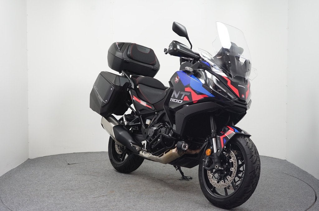 Honda NT 1100 DCT (bj 2024), Bedrijf, Toermotor, ABS