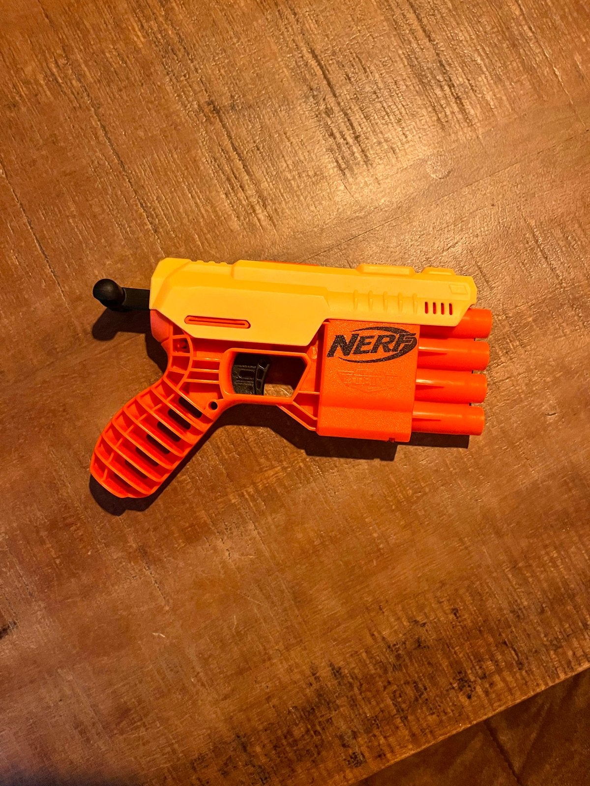 Nerf geweer - Oranje en Geel, Ophalen, Zo goed als nieuw, Jongen of Meisje