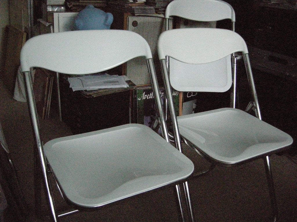 Witte klapstoelen met chroom  vintage (4X) - nette staat, Ophalen, Wit, Vier, Vintage retro