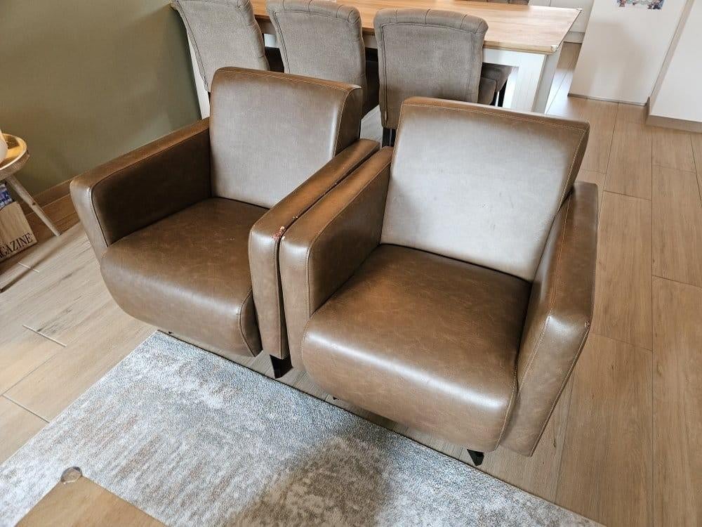 Twee bruine leren draaifauteuils - licht beschadigd, Ophalen, Gebruikt, 75 tot 100 cm, Leer