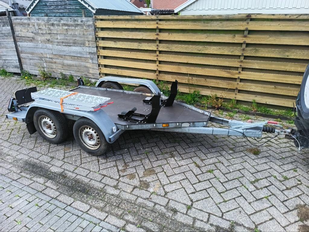 Motoraanhanger geremd 1300kg, Ophalen, Gebruikt