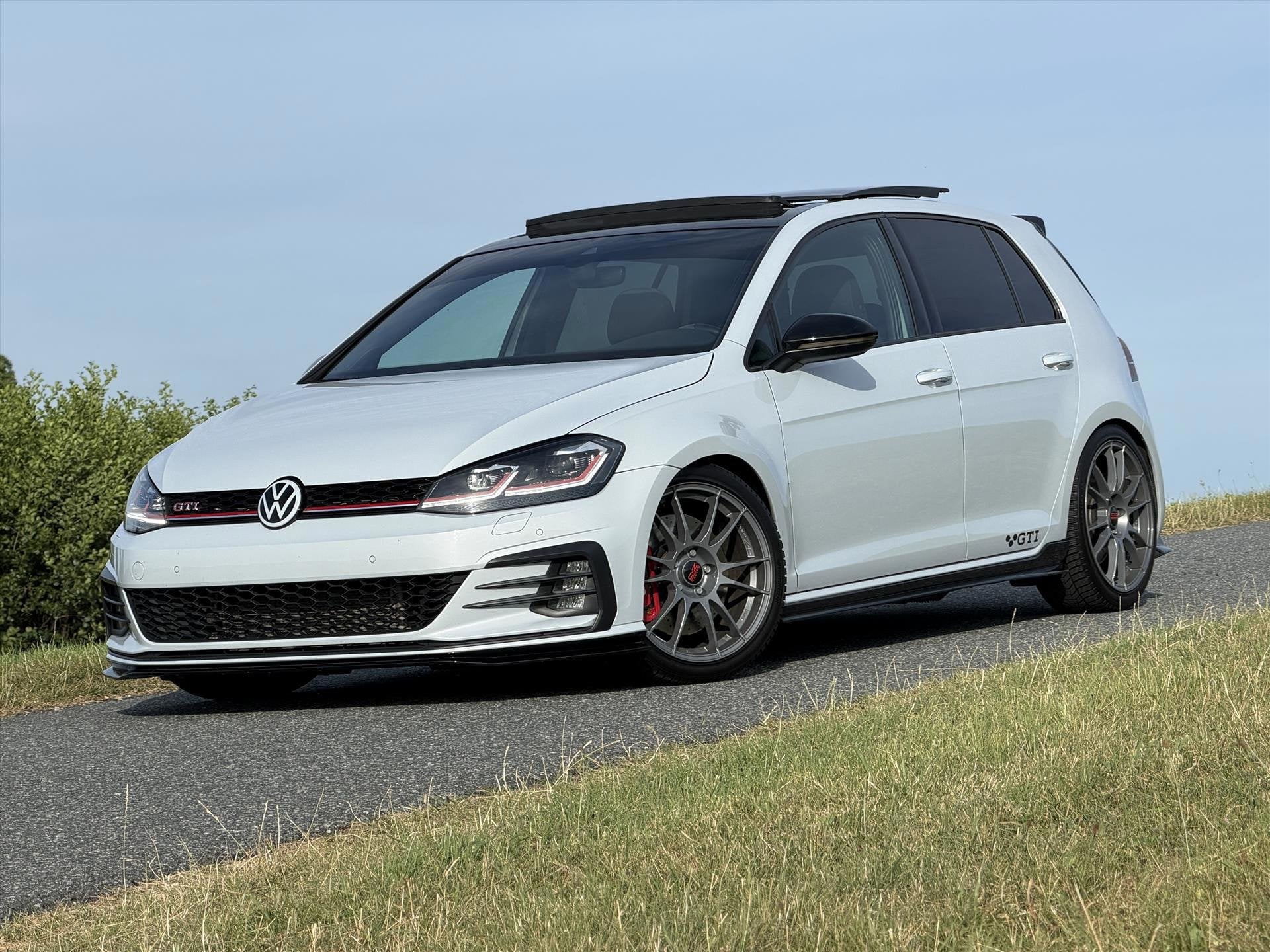 Volkswagen Golf 7.5 2.0 TSI GTI 441PK Performance |JD Stage, Auto's, Volkswagen, Stof, Gebruikt, 4 cilinders, 1984 cc