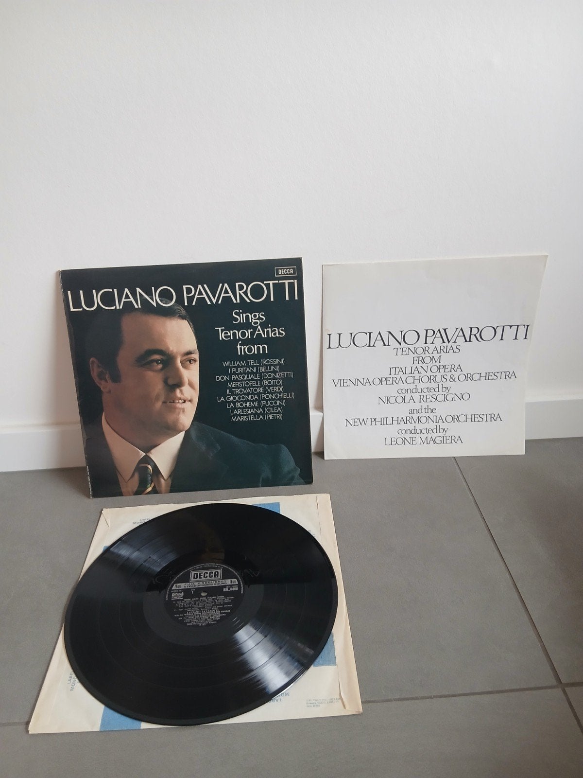 Luciano Pavarotti - Sings Tenor Arias - Klassieke LP, Ophalen of Verzenden, Modernisme tot heden, Zo goed als nieuw, Opera of Operette