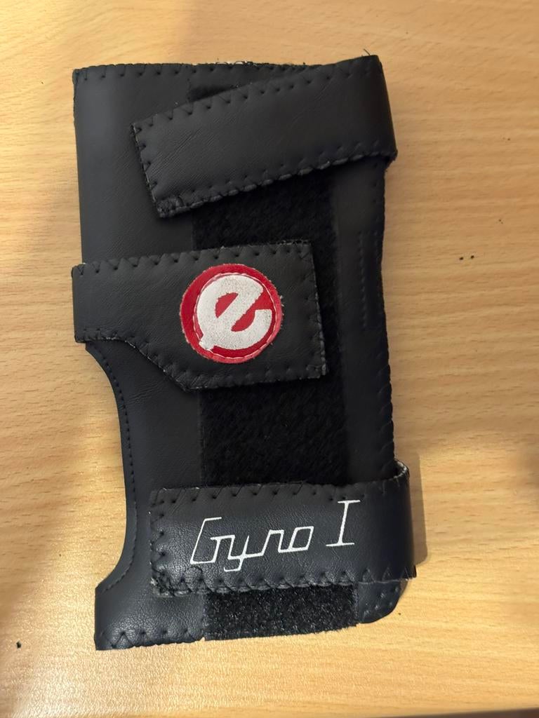 Ebonite Gyro Wrist Positioner maat s en m/l, Sport en Fitness, Bowlen, Ophalen, Nieuw, Handschoen of Beschermer