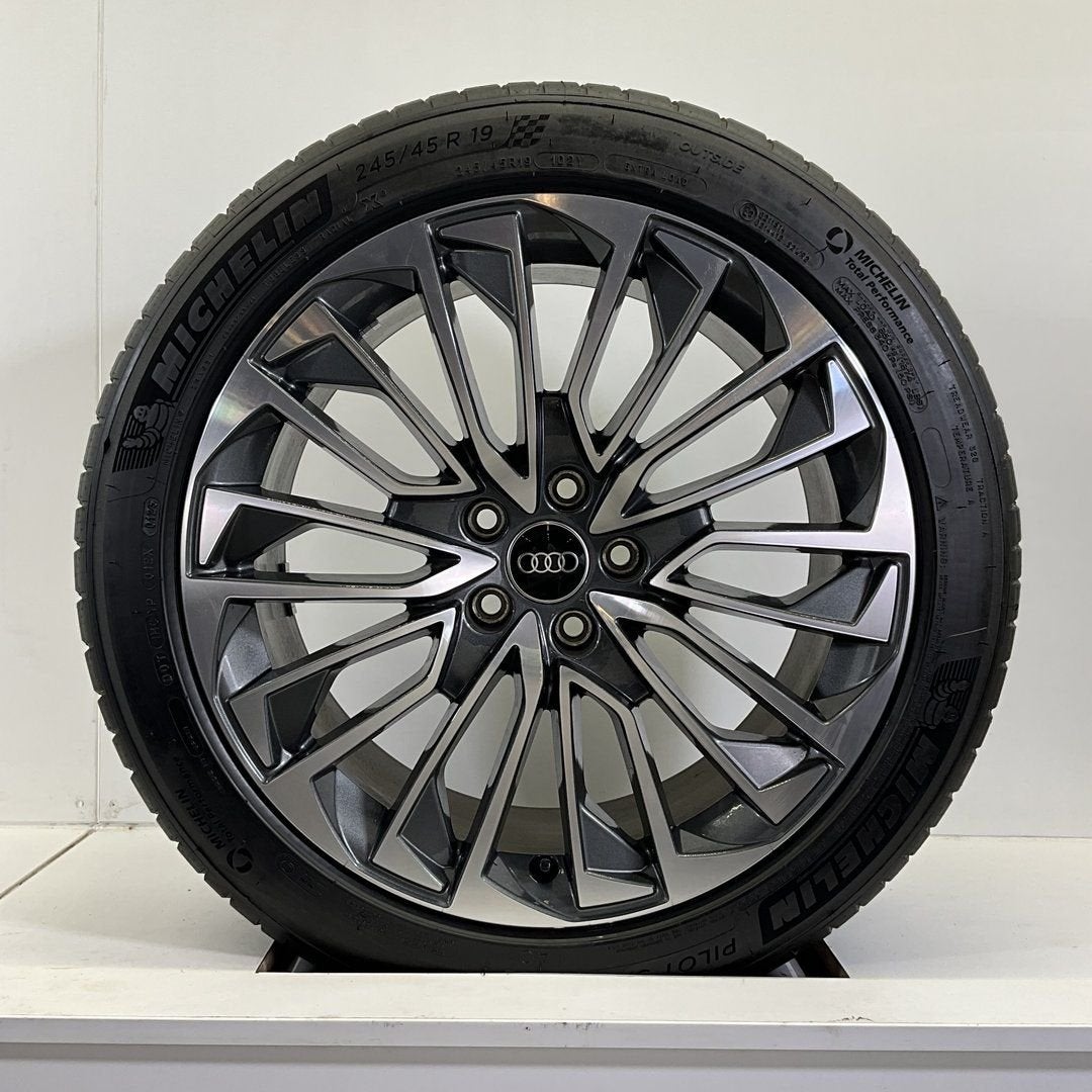 AUDI A6 A7 SET VElGEN + ZOMERBANDEN 19 INCH, 19 inch, 245 mm, -, -