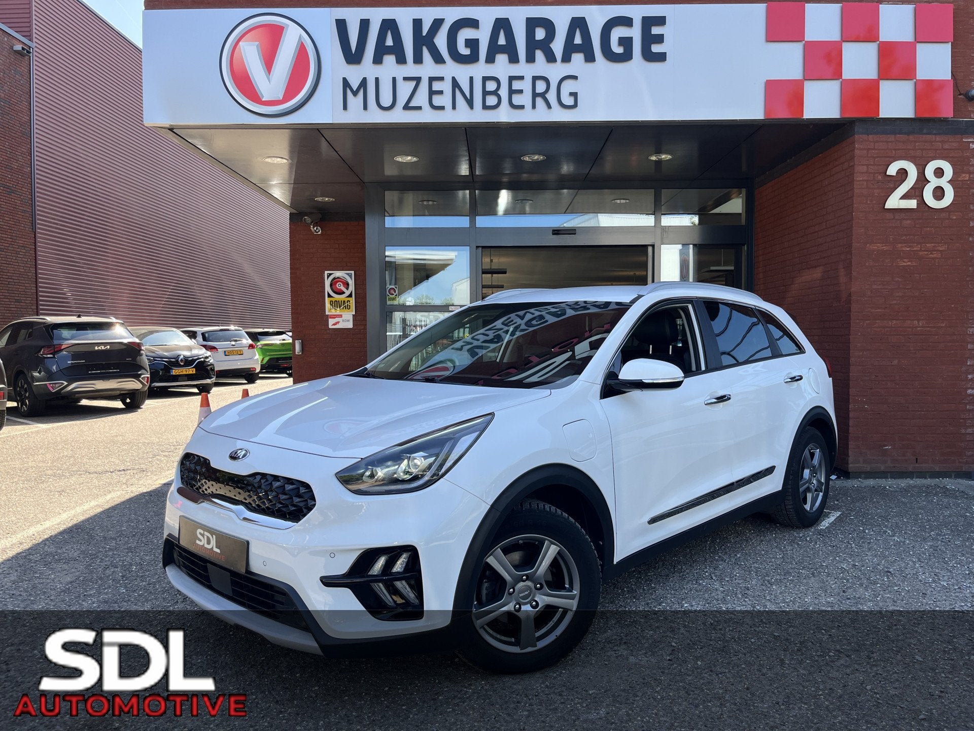 Kia Niro 1.6 GDi PHEV ExecutiveLine // LEDER // ELEK.STOEL+G, Auto's, Dealer onderhouden, Gebruikt, Zwart, Wit