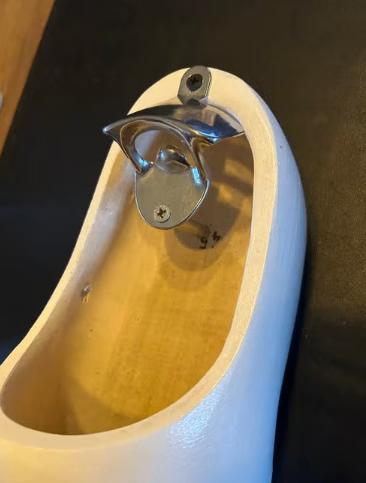 Unieke Klomp met Flessenopener - Handig en Decoratief, Ophalen, Zo goed als nieuw