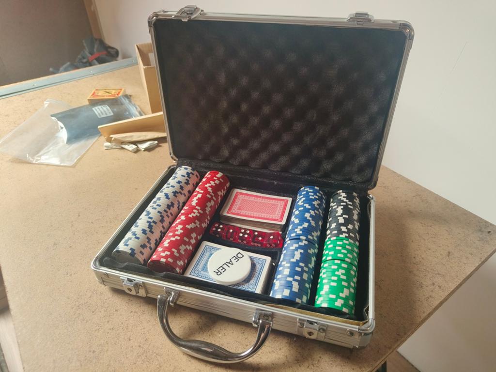 Complete Pokerset in Aluminium Koffer, Hobby en Vrije tijd, Vijf spelers of meer, Ophalen of Verzenden, Gebruikt