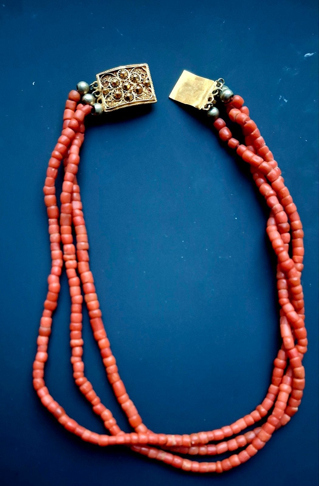 Bloedkoralen choker, Ophalen of Verzenden, Rood, Goud