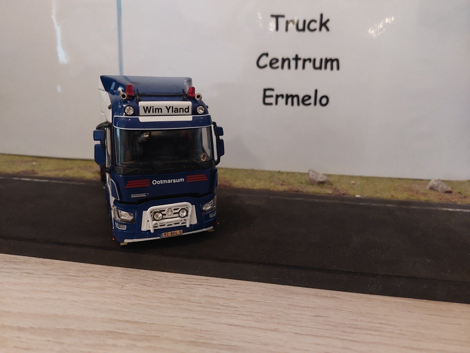 WIM YLAND; RENAULT TRUCKS T 4X2, Hobby en Vrije tijd, Modelauto's | 1:50, Ophalen of Verzenden, Nieuw, Bus of Vrachtwagen, Wsi
