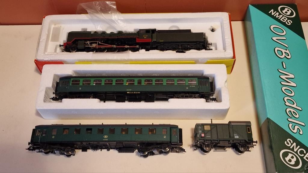 Fleischmann 2518 nmbs digitaal met 3 wagons HO, Ophalen of Verzenden, Gebruikt, Gelijkstroom, Fleischmann