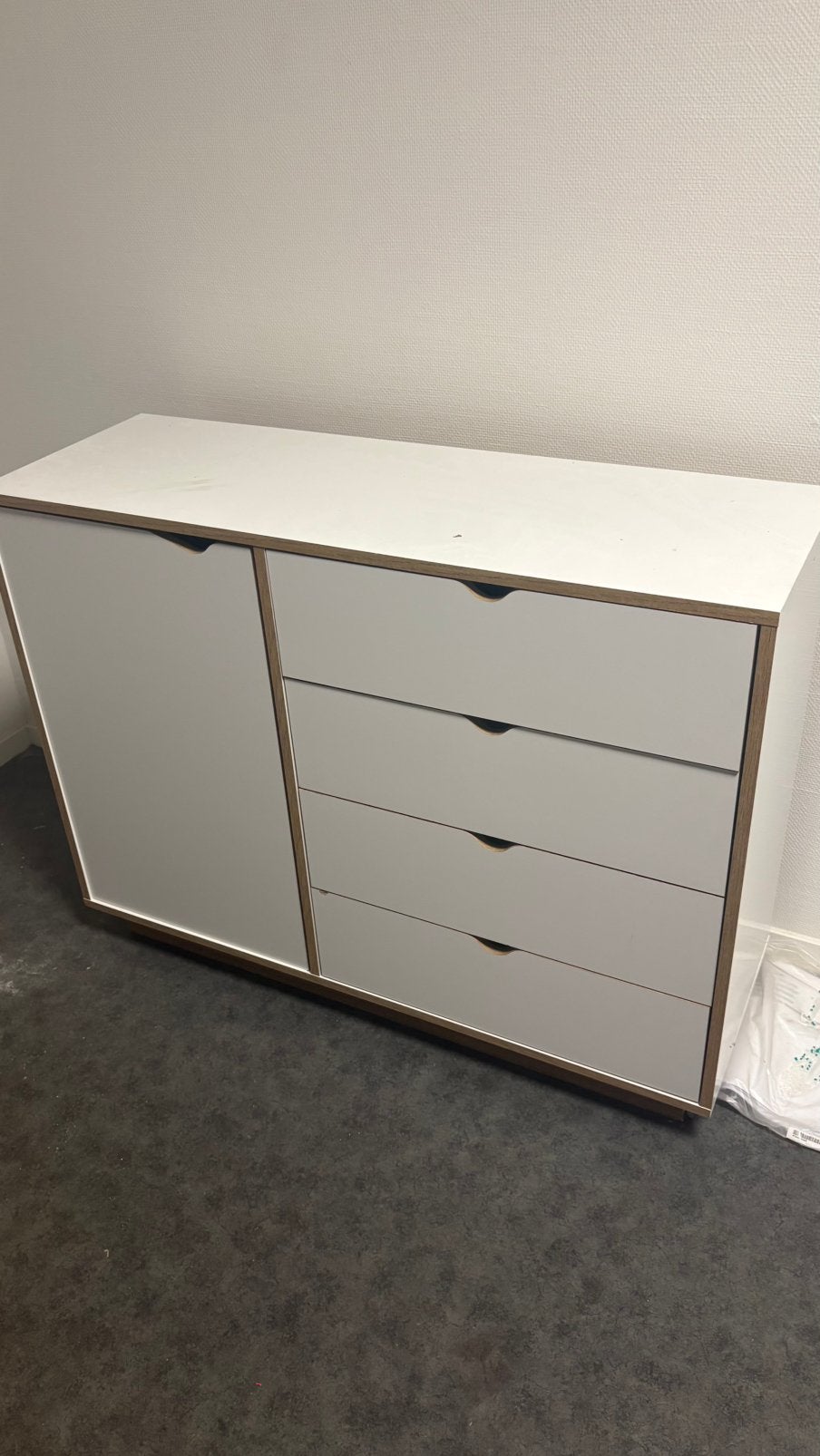 Jysk Mammen dressoir ladekast wit met eiken rand MOET WEG, Ophalen, 100 tot 150 cm, Zo goed als nieuw, Met lade(s)