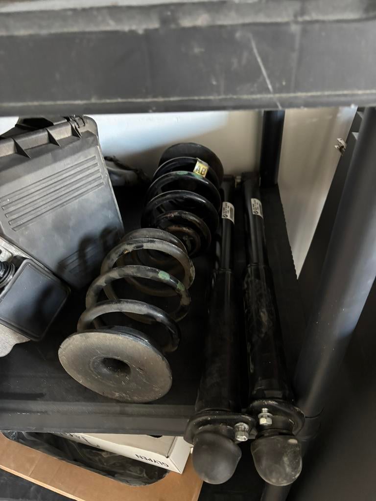 Onderdelen z3 achterveren en schokbrek nieuw merk orig bmw, Ophalen of Verzenden, Nieuw, BMW