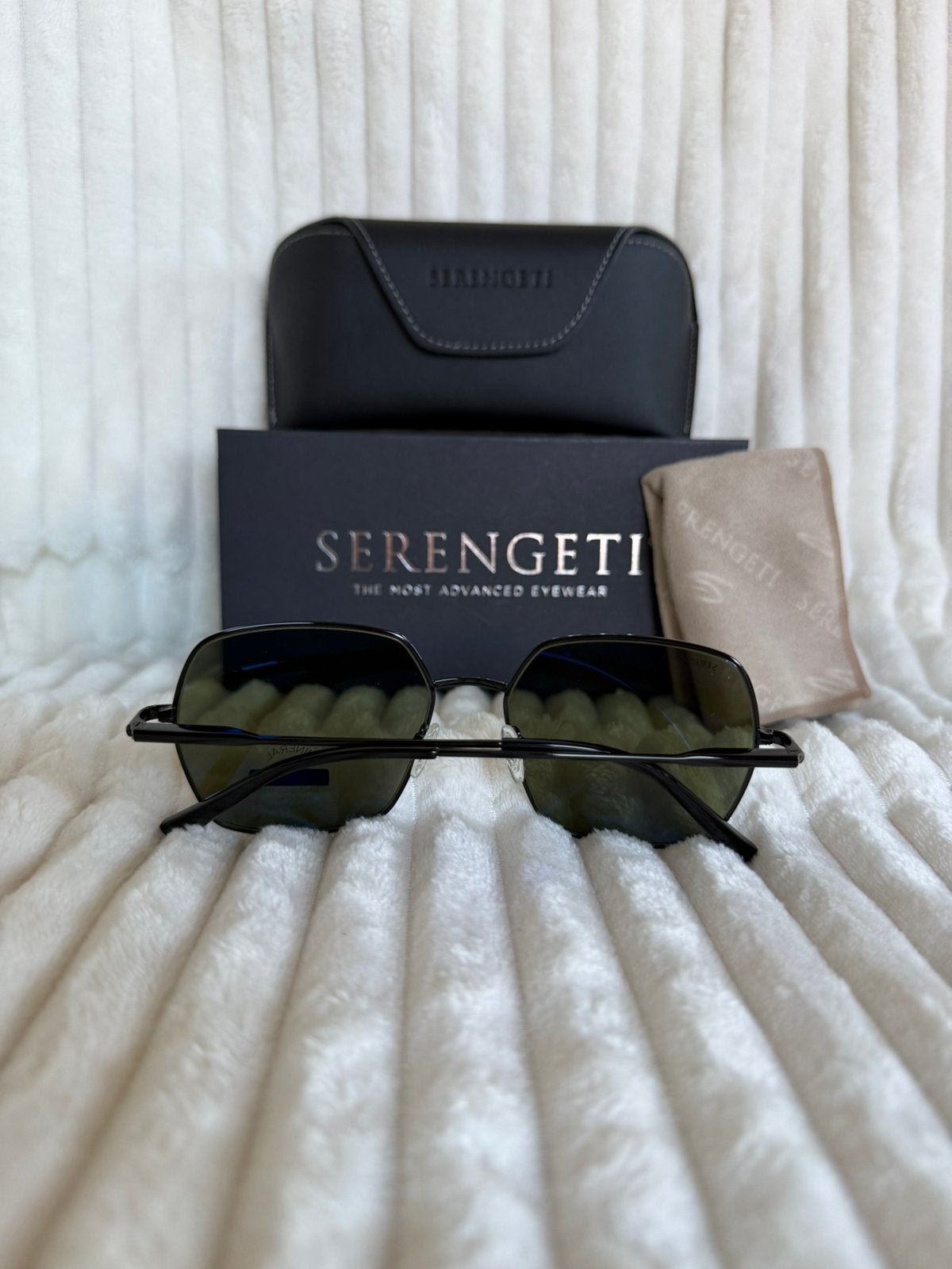 Serengeti Loy SS548002 incl garantie en btw-factuur, Sieraden, Tassen en Uiterlijk, Zonnebril, Verzenden, Nieuw, Nvt