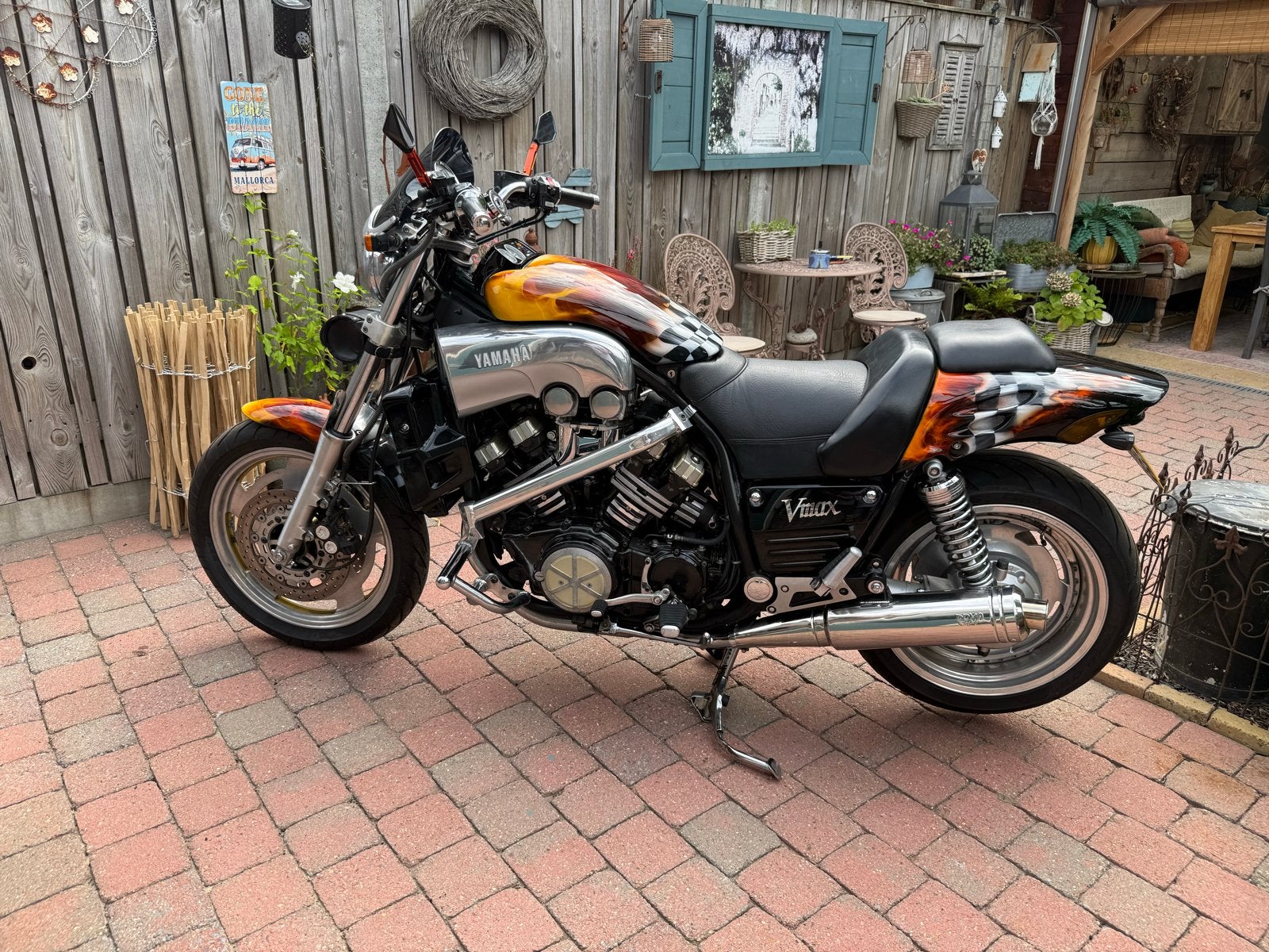 Yamaha V-Max 1200 145pk - Krachtige Cruiser, Cardan-aandrijving, 4 cilinders, Motorrijbewijs A, Gebruikt