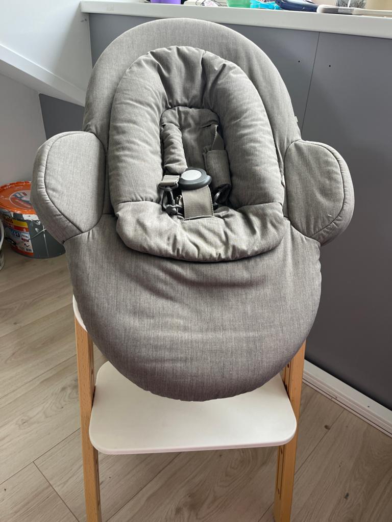 Stokke Steps met baby opzet, bouncer & dienbla, Ophalen, Gebruikt, Meegroeistoel, Afneembaar eetblad