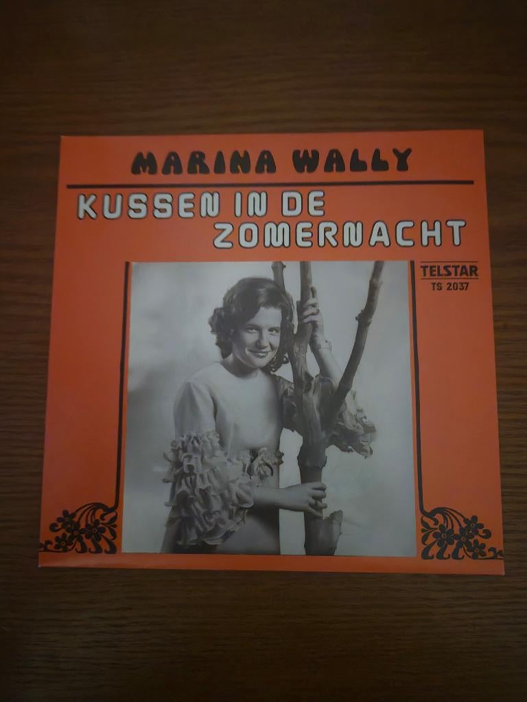Marina Wally, Ophalen of Verzenden, Zo goed als nieuw, 7 inch, Levenslied of Smartlap