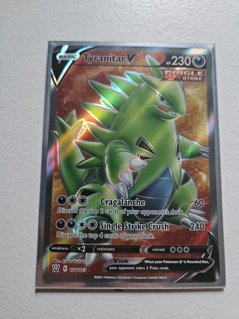 Tyranitar V 2021 Pokémon Kaart - Goede Staat, Ophalen of Verzenden, Zo goed als nieuw, Losse kaart, Foil