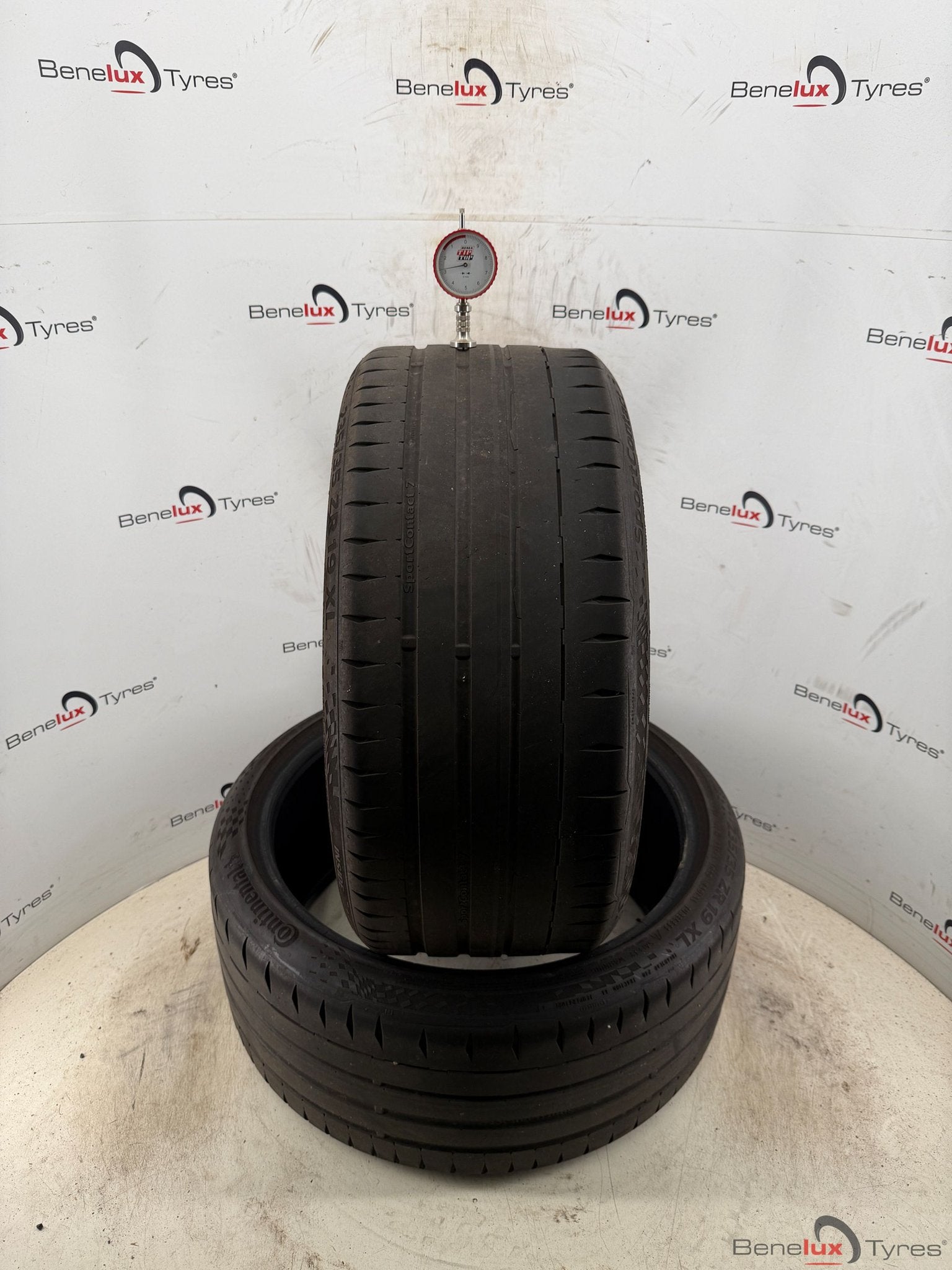 235/35ZR19 Conti 235/35R19 235/35 R19 ZR19 235/35/19 2353519, Gebruikt, -, -, 235 mm
