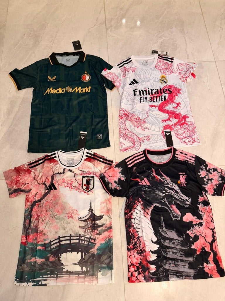 Voetbalshirts Maat S - Diverse Designs, Maat S, Ophalen of Verzenden, Zo goed als nieuw, Shirt
