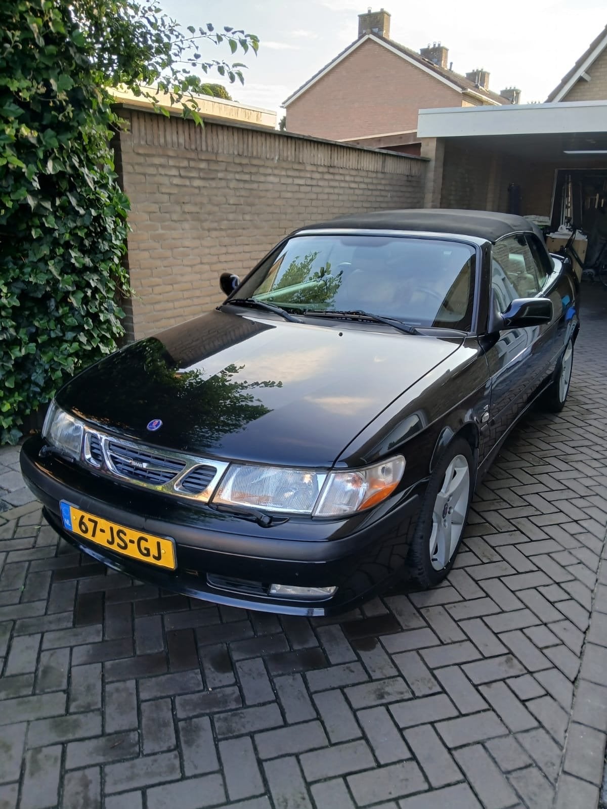 Saab 9-3 2.0 Turbo Cabrio AUT 2002 Zwart, 4 cilinders, Cabriolet, 4 stoelen, Zwart