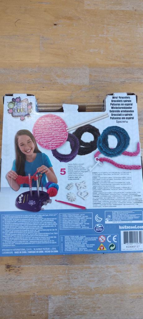 Brei set, nieuw, knitting studio, Hobby en Vrije tijd, Breien en Haken, Ophalen of Verzenden, Nieuw, Breien of Haken, Overige typen