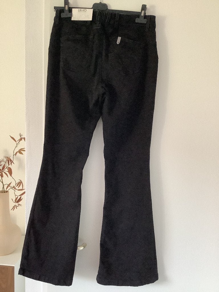 Liu Jo jeans in zwart met flared pijp, maat 31, lengte 34., Kleding | Heren, Spijkerbroeken en Jeans, Zwart, W32 (confectie 46) of kleiner
